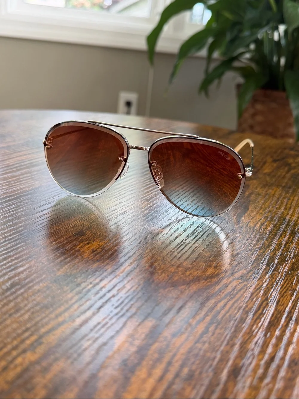 Freyrs Aviator Sunglasses with Rose-Tinted Lenses